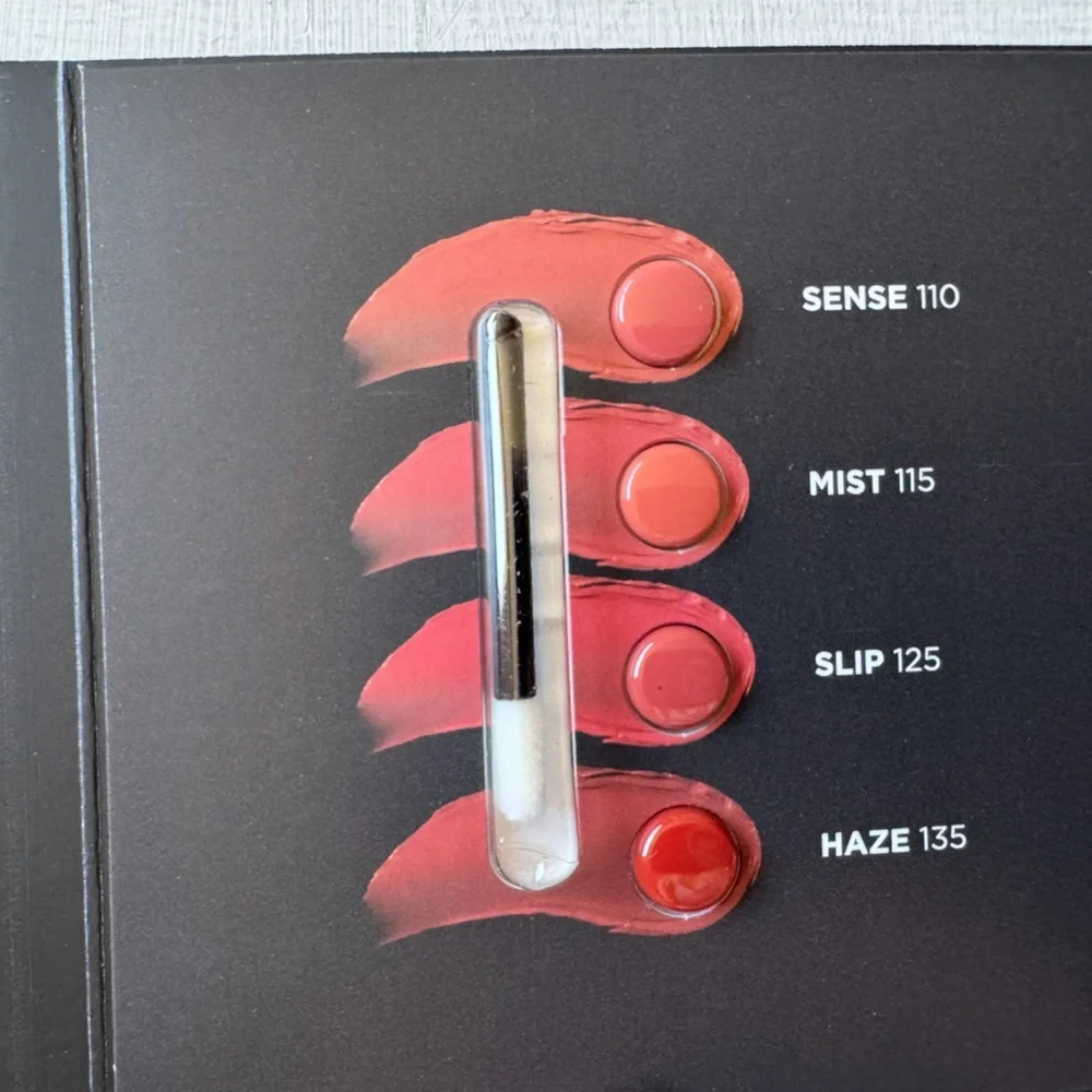NWT Hourglass Phantom Glossy Balm Sample Card